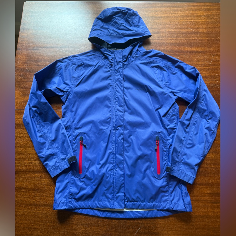 Vineyard Vines Stow and Go Rain Coat